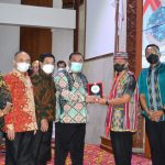 787d9020-00bc-426c-84bb-27000ebb587b